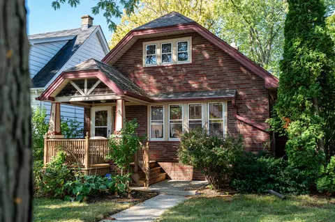 2477 N 65th, Wauwatosa, WI 53213