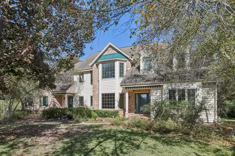 950 Wild Rose, Brookfield, WI 53045