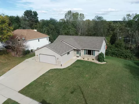 1313 Villa Park, West Bend, WI 53090