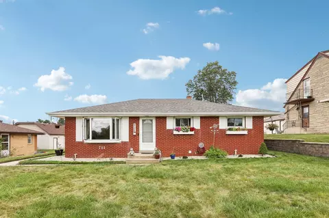 711 Drexel, South Milwaukee, WI 53172