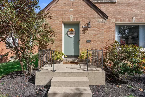3600 S 15th, Milwaukee, WI 53221