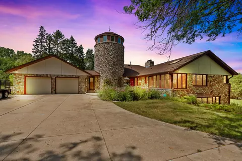 n4w29579 Bryn, Delafield, WI 53188