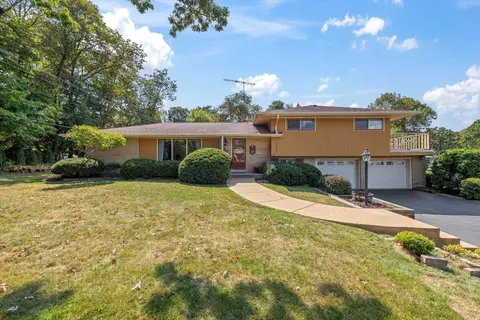12813 W Balboa, New Berlin, WI 53151