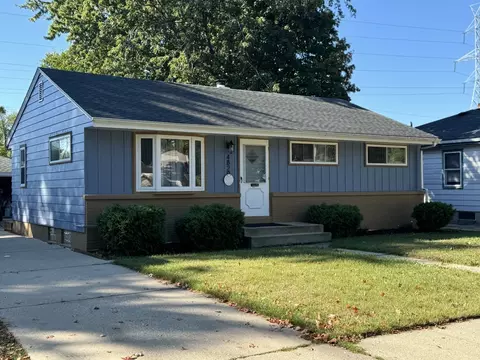 4829 W Tesch, Milwaukee, WI 53220