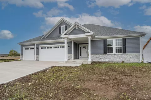 w193n4971 Rosemary, Menomonee Falls, WI 53051