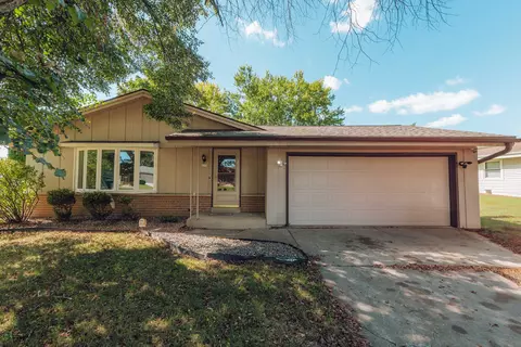 8151 S 59th, Franklin, WI 53132