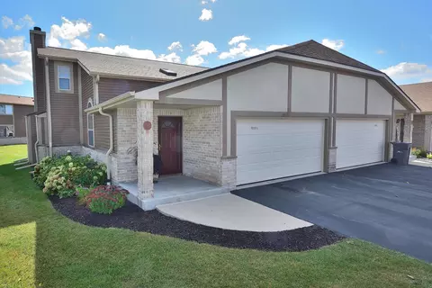 n113w16250 Sylvan #1 A, Germantown, WI 53022