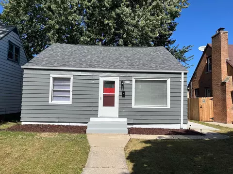 4222 W Beethoven, Milwaukee, WI 53209