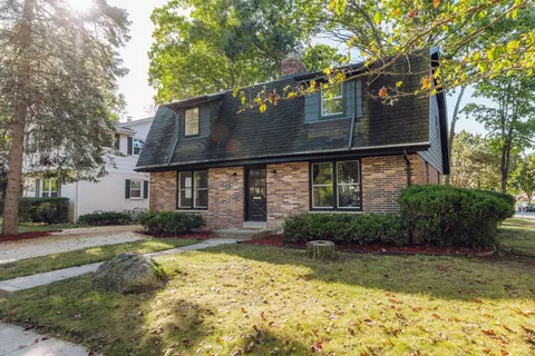 8233 W Euclid, Milwaukee, WI 53219