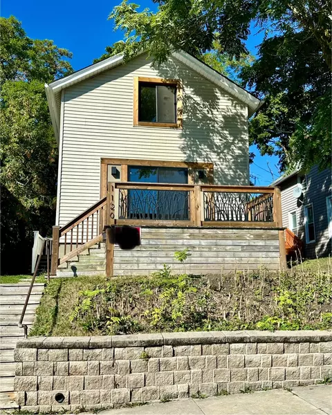 1120 N Wisconsin, Racine, WI 53402