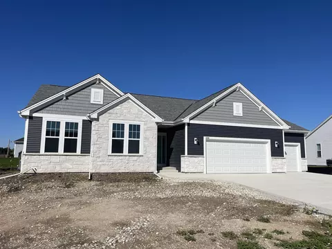 9709 S Bergamont, Franklin, WI 53132