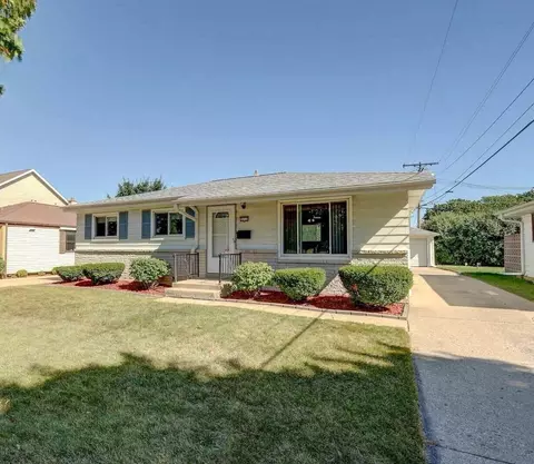 3216 S 86th, Milwaukee, WI 53227