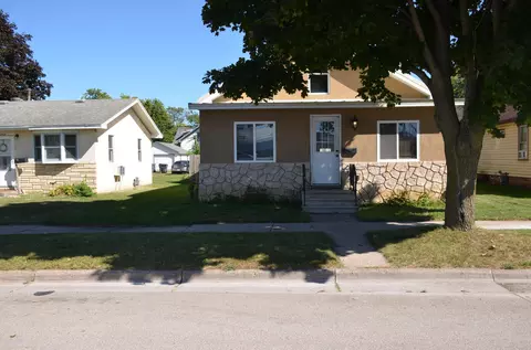 1812 Caledonia, La Crosse, WI 54603