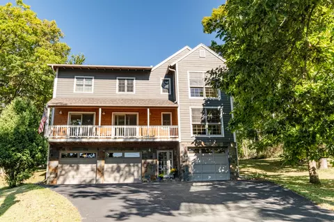 n26w30280 Maple, Delafield, WI 53072