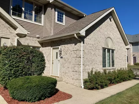925 Hunter #46, Mount Pleasant, WI 53406
