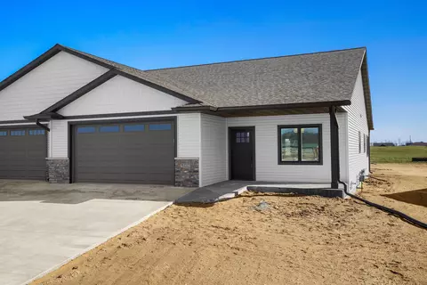 734 Crockett, Holmen, WI 54636