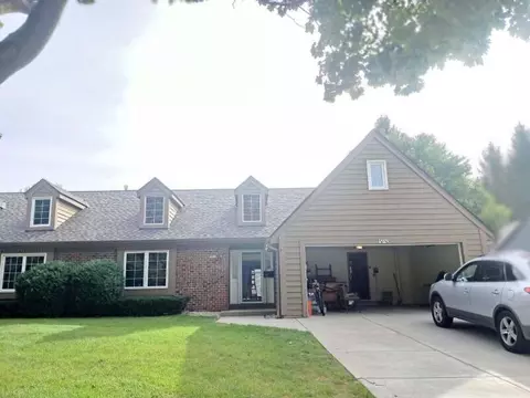 3850 S Oakbrook, Greenfield, WI 53228