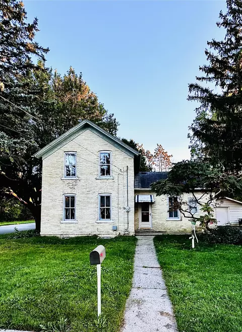 1001 Meadow, Watertown, WI 53094