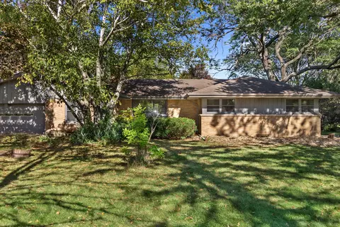 2754 S Waukesha, West Allis, WI 53227