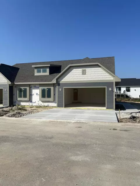 657 Lambert, Slinger, WI 53086