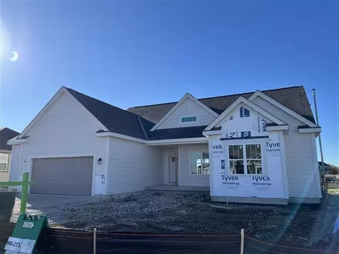 1562 Switchgrass, Oconomowoc, WI 53066