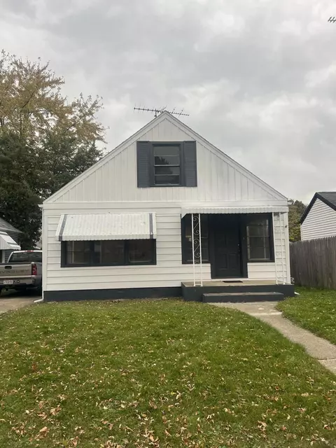 2613 Arthur, Racine, WI 53405