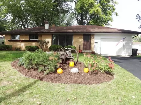 610 Oak, Waterford, WI 53185