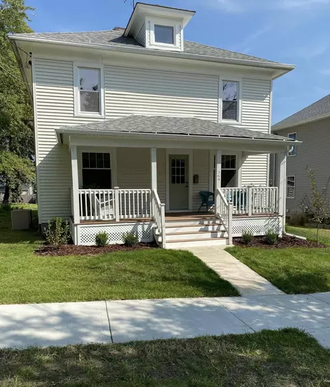 364 Perkins, Burlington, WI 53105