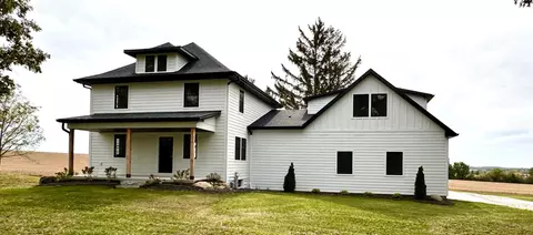 17111 38th, Paris, WI 53144