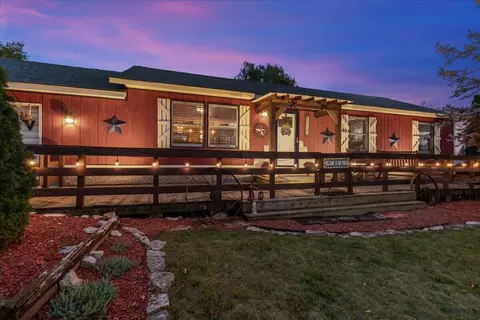 20581 W Good Hope, Lannon, WI 53046