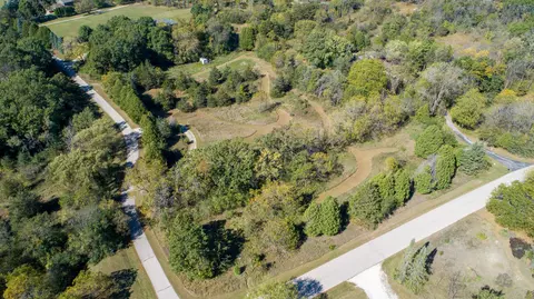 w337s4031 Hidden Vly, Genesee, WI 53118