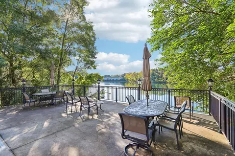 n51w34861 Wisconsin # 2117, Oconomowoc, WI 53069