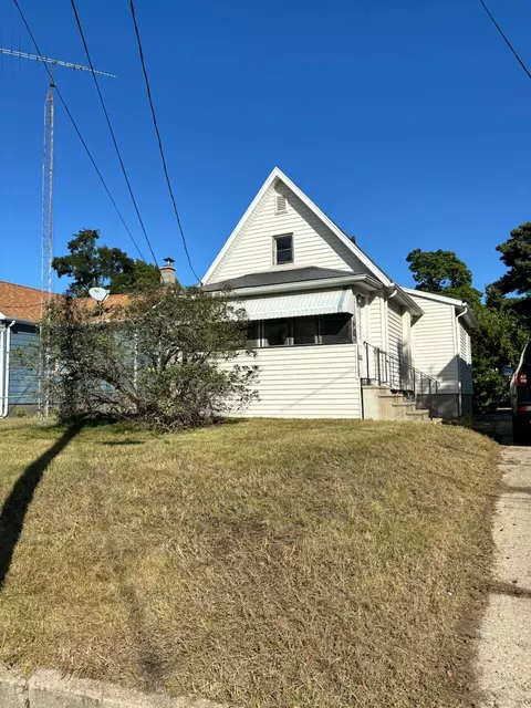 7415 8th, Kenosha, WI 53143
