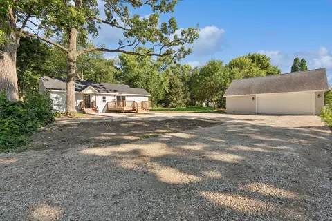 n1160 Walnut Road, Bloomfield, WI 53128