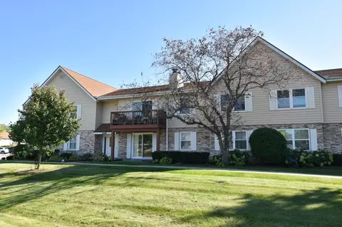 10635 N Ivy #66, Mequon, WI 53092