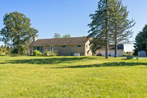 6735 38th, Somers, WI 53144