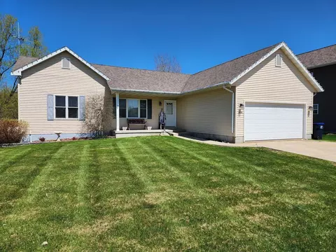 1138 W Rosemary, Elkhorn, WI 53121