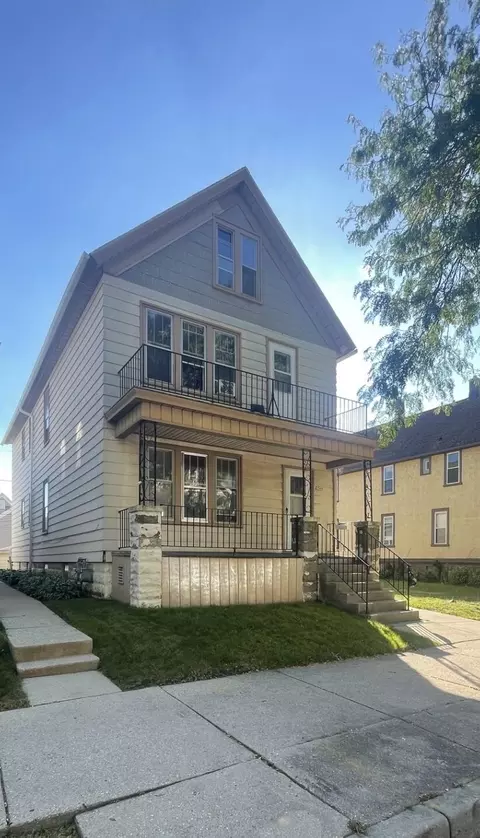 2544 N Bremen #2544A, Milwaukee, WI 53212