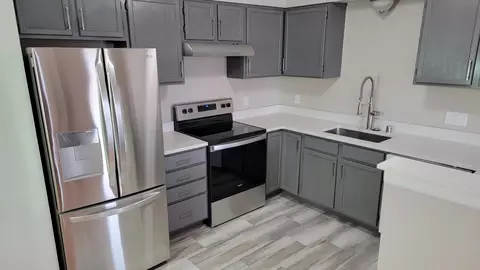 3650 E Barbara #3, Oak Creek, WI 53154
