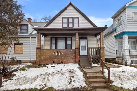 2622 N 20th, Milwaukee, WI 53206