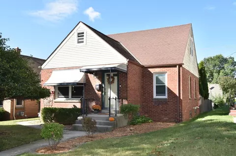 3755 S 13th, Milwaukee, WI 53221