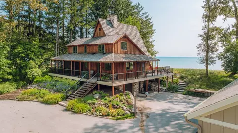 n567 Marine Drive, Holland, WI 53013
