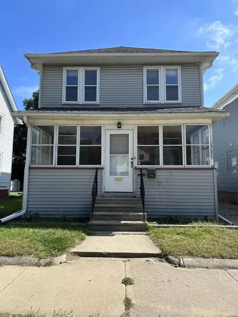 6617 18th, Kenosha, WI 53143