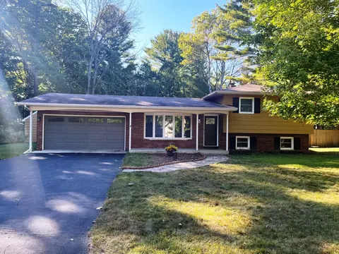 5036 S 8th, Wilson, WI 53081