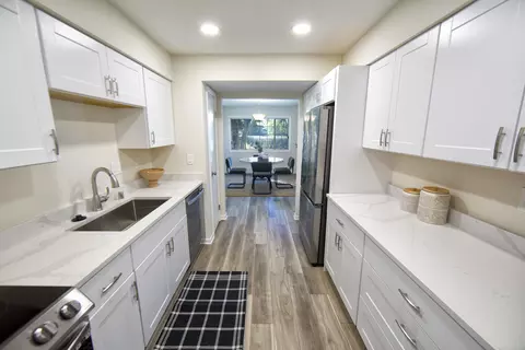 1730 W Green Tree #102, Glendale, WI 53209