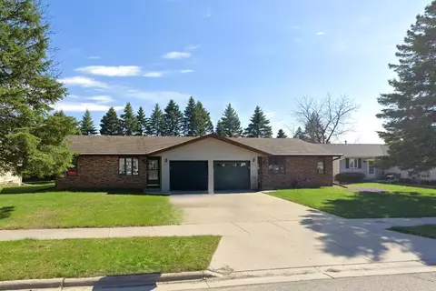 1501 Hans, West Bend, WI 53090