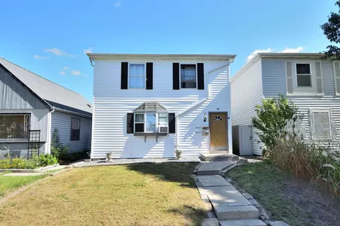 2432 S 75th #2434, West Allis, WI 53219