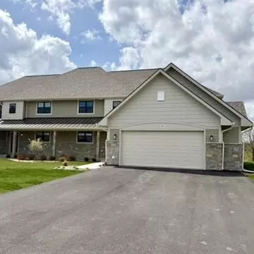 701 Eagleton #55- 06, Geneva, WI 53147