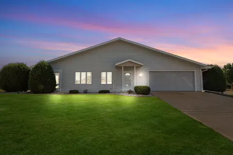238 Simon, Hartford, WI 53027