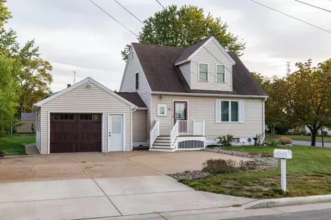 904 Green Bay, Onalaska, WI 54650